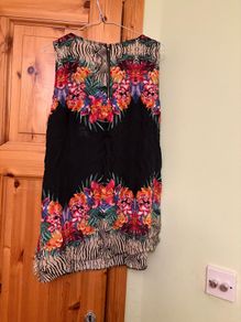 Womans Summer Top Size 22