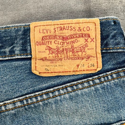 Levis 501 Vintage Made in UK W33 L32 Light Wash Blue Jeans 90s - Distressed
