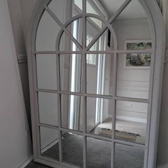 arched Hampton style mirror