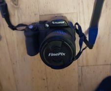 Finepix S9500