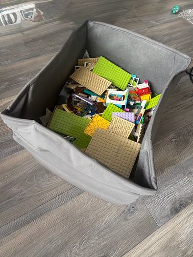Lego Table with 8kg of lego