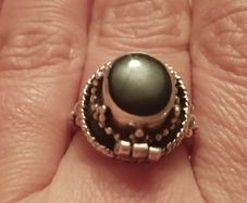 Vintage pillbox ring, 925 sterling silver.