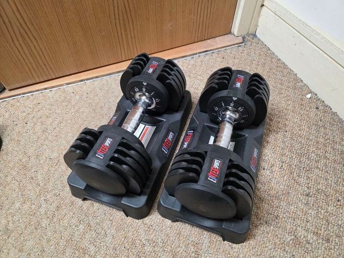 Adjustable dumbbells 2-12kg