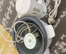 Small rice cooker and small electric kettle
