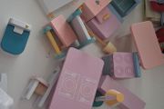 toy doll house furniture