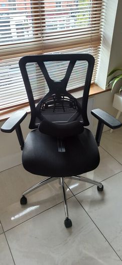 Ticova office chair