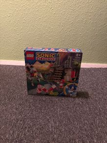 Lego 76998 Knuckles and the Master Emerald Shrine