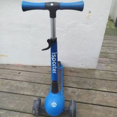 Scooter three wheel