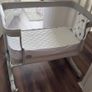 Baby cot / bedside Image 2