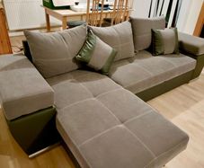 Corner couch unit
