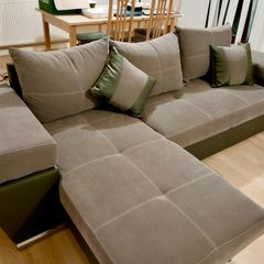 Corner couch unit
