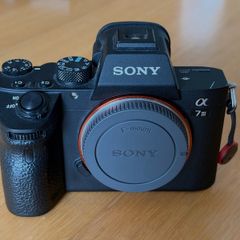 Sony A7iii, 2 genuine batteries, bag, 13k shutter count