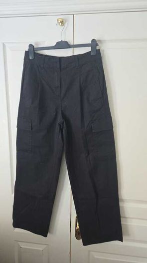 Women's Khaki Cargo Trousers - Excellent Condition