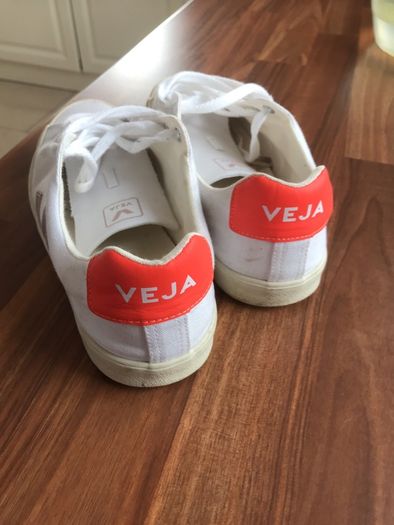 Veja womens