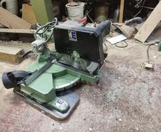 Mitre saw