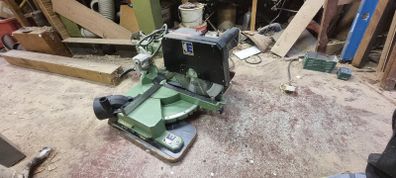Mitre saw
