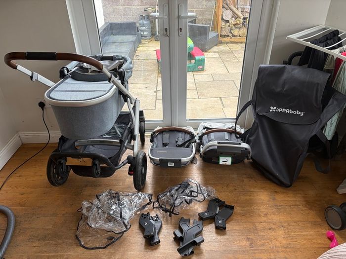 Uppababy Vista V2