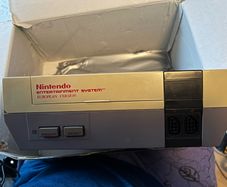 nintendo NES Pal NESE-001 with power cord, rf cord and composite ports (audio and video)
