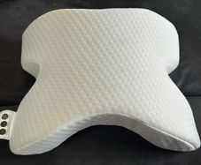 Side sleeping spooning pillow