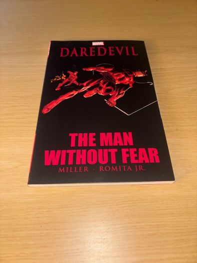 Graphic Novel Collection - Batman - Junji Ito - Marvel - Watchmen - Hellboy
