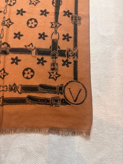 Beautiful womens XL scarf/ pashmina