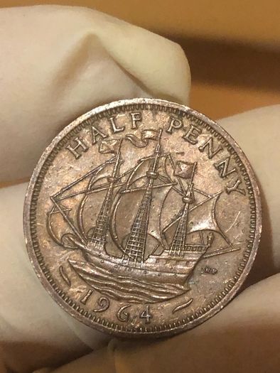 Elizabeth Halfpenny  x28 Pictures of each coin