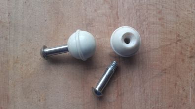 KNOBS - Handles - Small - Vintage x 4
