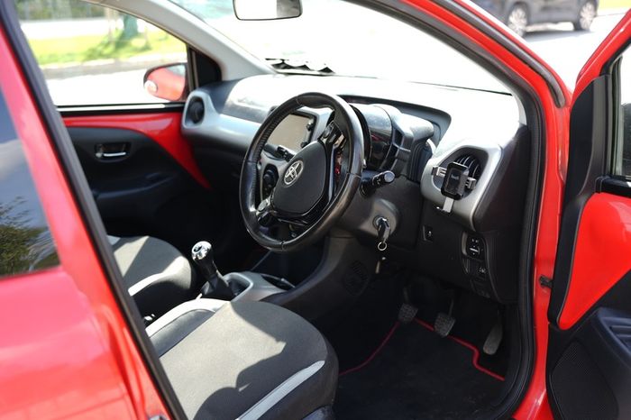 2016 Toyota Aygo x-play 1.0L