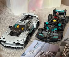Lego 76909 Speed Champions Mercedes-AMG F1 W12 E Performance & Mercedes-AMG Project One