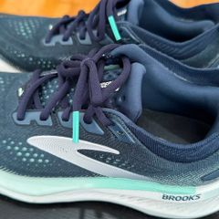 women runners