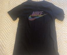 Nike tee