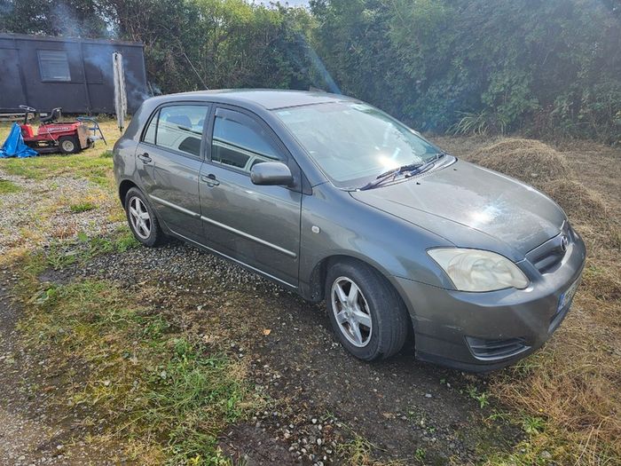 2005 Toyota Corolla