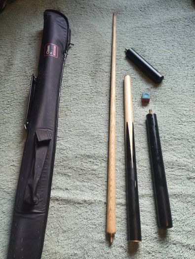 BCE Class Pool Cue and Case Bag
