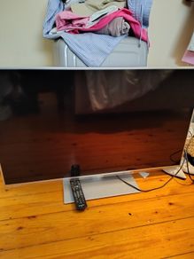 Panasonic 43-in TV