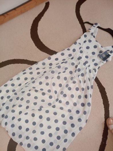womens dress size M/L