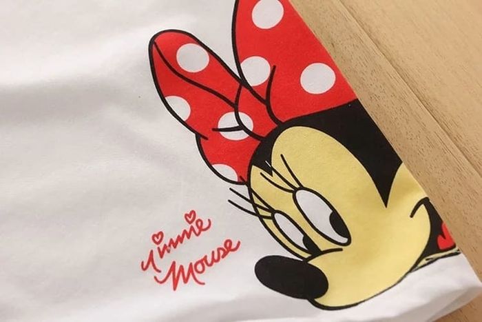 t-shirt age 110 and 120cm 1-6 years Mickey Mouse and Mickey.