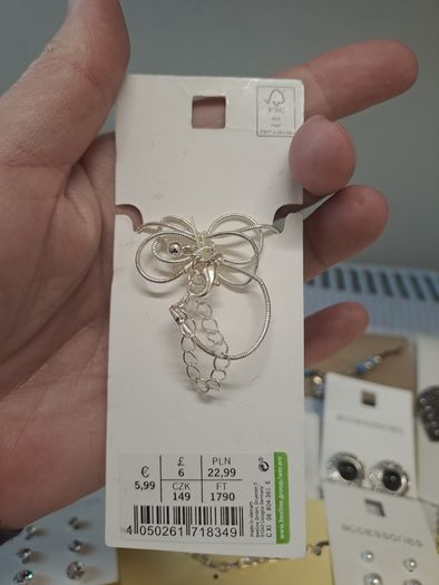 Large 20 piece bundle of new jewellery