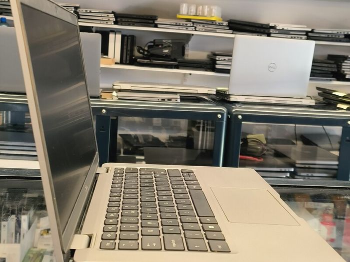 Dell Latitude 5320, 13.3" (11th Gen) Intel i5-1135G7, @2.60GHz, 8GB RAM, 500GB, Windows 11 Pro (SALE PRICE)