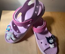crocs