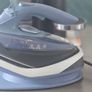 Teal steam iron Image 3