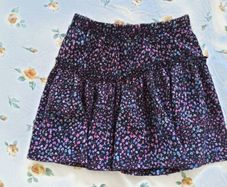 Dunnes Skirt Age 8-9