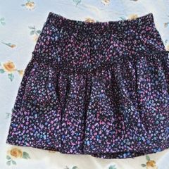 Dunnes Skirt Age 8-9