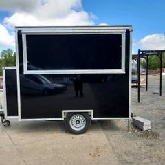 Mobile catering trailer