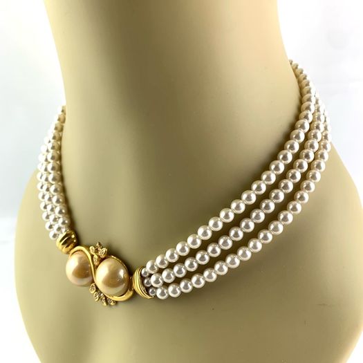 Vintage Faux Pearl Necklace