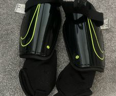 Boys Football boots & shin guards
