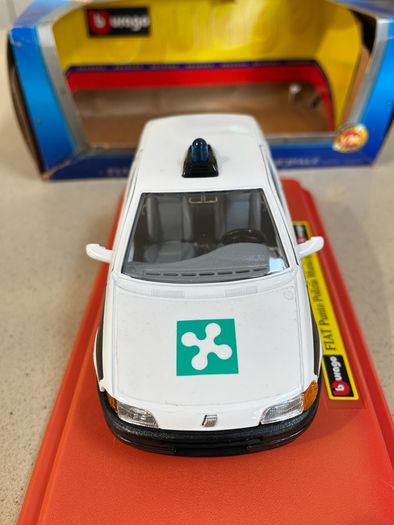 Fiat Punto Police 1/24 Burago