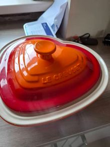 le creuset brand new heart shape