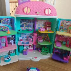 Gabby's doll house