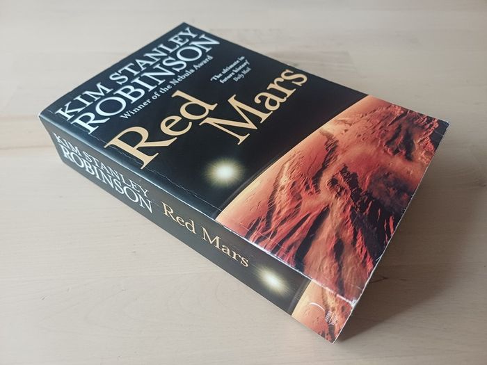 Red Mars by Kim Stanley Robinson (Science Fiction Paperback 2009)