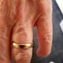 9ct gold wedding band Image 2